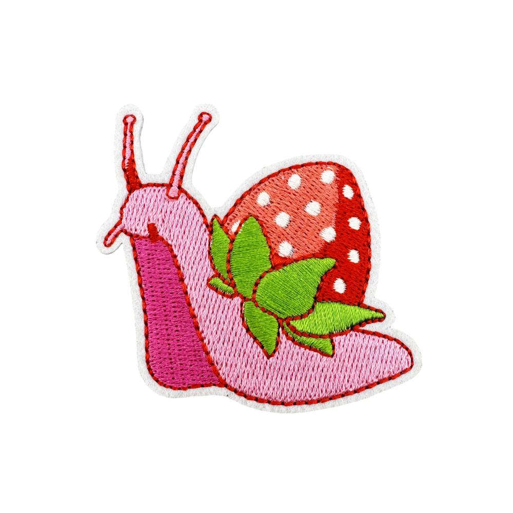 Erdbeerschnecke Cartoon Aufnäher für Kleidung - Anime-Design