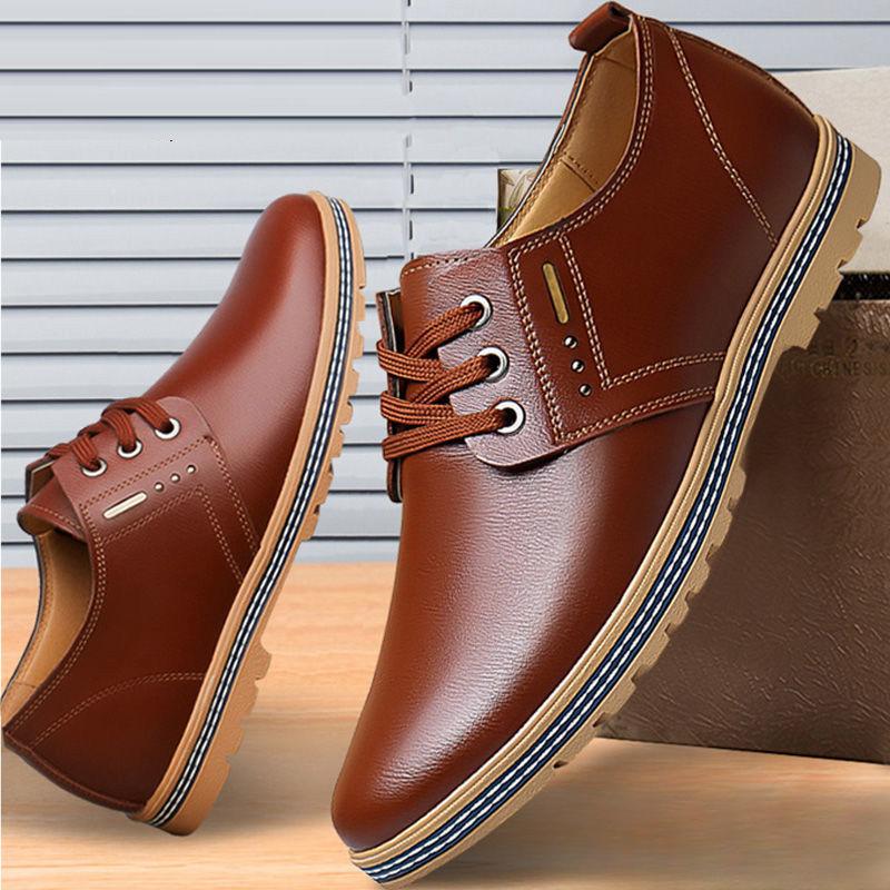 Mode Britisches Rindsleder Business Herren Kleiderschuhe Frühling Herbst Weiche Sohle Samt Erhöhungsschuhe Mann Mode Lässige Slipper Herren