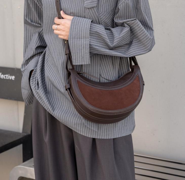 

Motorcycle Style Crazy Leather Moon Leather Bag Retro Design Single Shoulder Diagonal Cross Motorcycle Saddle Bag Hobo Handbag 25x8x15cm кофейный