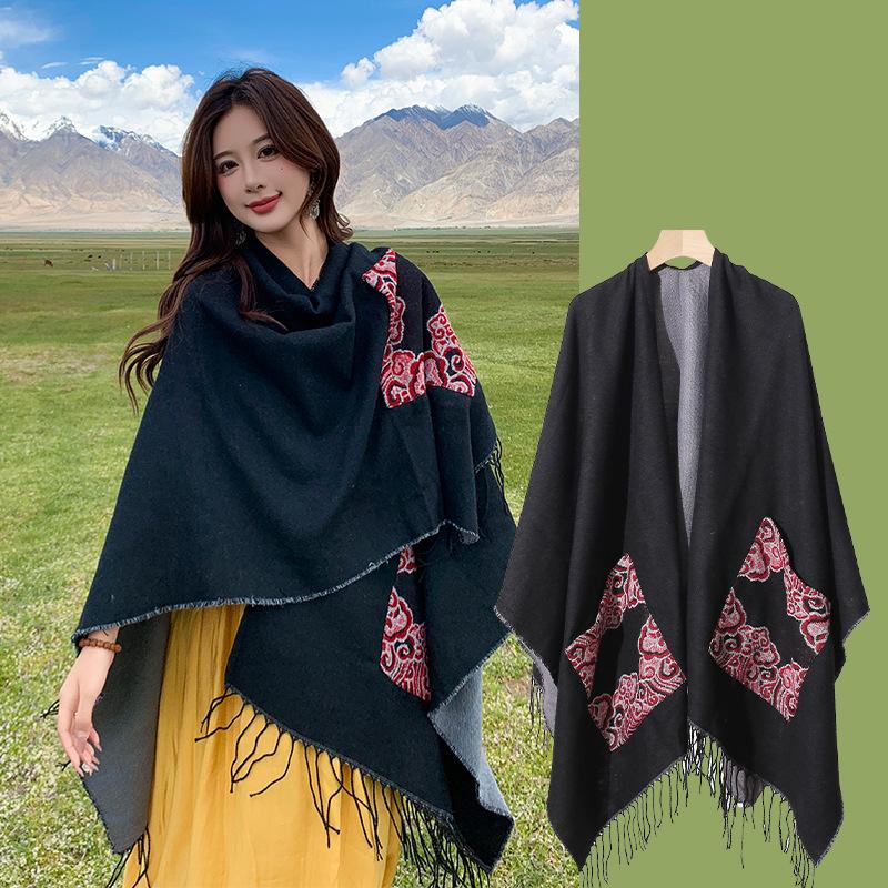 

Cloak With Pockets, Shawl Knitted, Photo Tour, Fringed Warm Shawl Women 130*150CM чорний