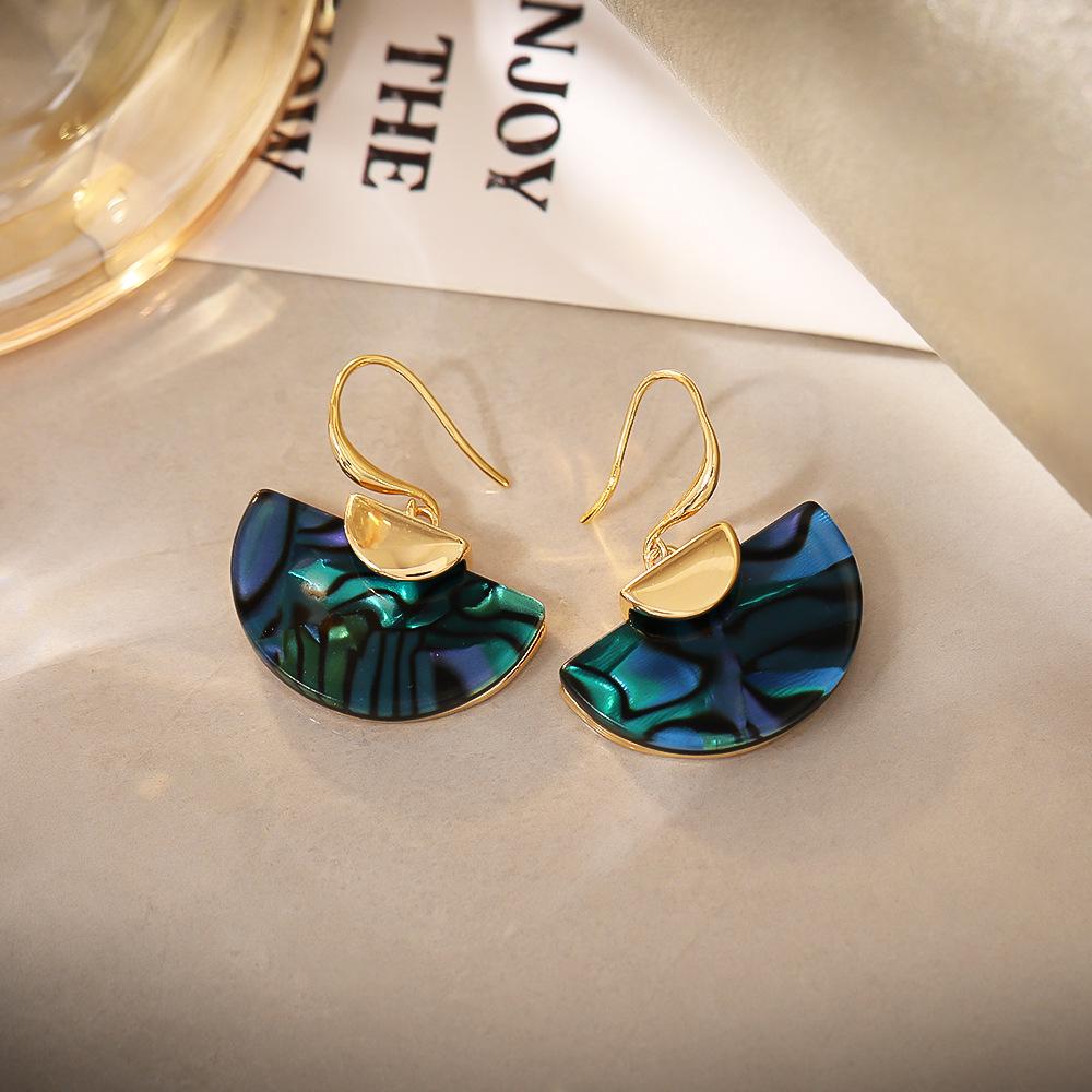 Elegant Retro Geometric Fan Earrings - Semi-Circular, Niche Design