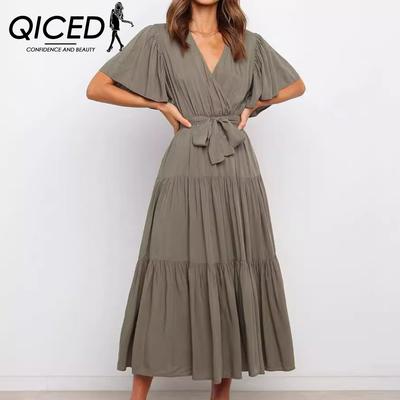 Sommerkleid in Volltonfarbe mit V-Ausschnitt, kurzen Ärmeln und langem Rock, böhmisches Swing-Kleid mit Schnürung in der Taille