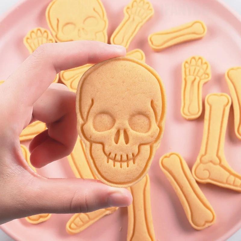 8Pcs Halloween Human Skeleton Biscuit Mold Cake Baking Flip Sugar Home 3D Cookie Party Decor Seal Compression Molding Plastic