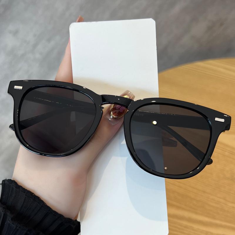 Nouvelles Lunettes de Soleil Rectangulaires Vintage Homme Femme Marque de Luxe Designer Carrées Lunettes de Soleil Mode Homme Lunettes de Soleil Oculus UV400