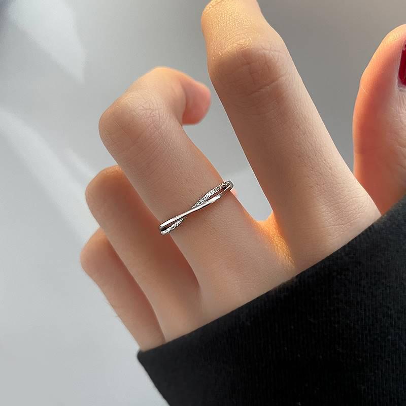 Matte Line Silver Color Ring Women s White Cold Color Style Simple Cross Ring Elegance Luxury Index Finger Ring Wedding Jewelry resizable