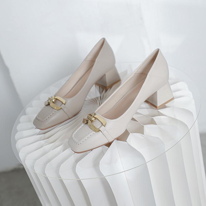 Korean Version of Metal Chain Buckle Temperament Single Shoes Women's Square Head Thick Heel Soft Leather Grandma Shoes Fashion Middle Heel Commuter