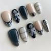 24 Stuks Zwarte Lange Kunstnagels met Amandelkop Design Kattenoog Zilveren Streep Patroon Press-on Nepnagels Draagbare Nageltips