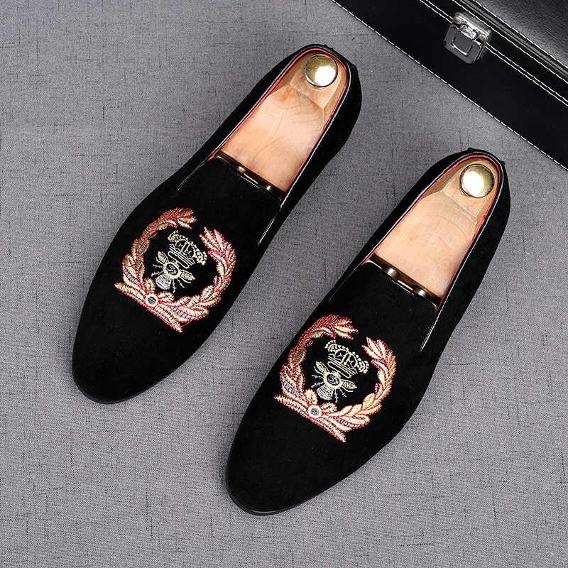 Fashion New Men's Fashion Printed Embroidery Suede Flats Shoes Oxfords Zapatos De Novio Man Party Wedding Dress Formal Prom Shoes