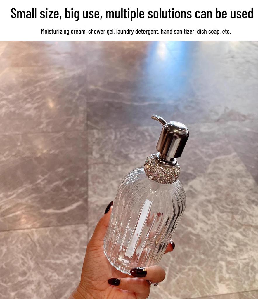 Luxuriöse Glasflasche mit Strasssteinen für Handdesinfektionsmittel oder Lotion - Großes Fassungsvermögen, Pumpmechanismus.