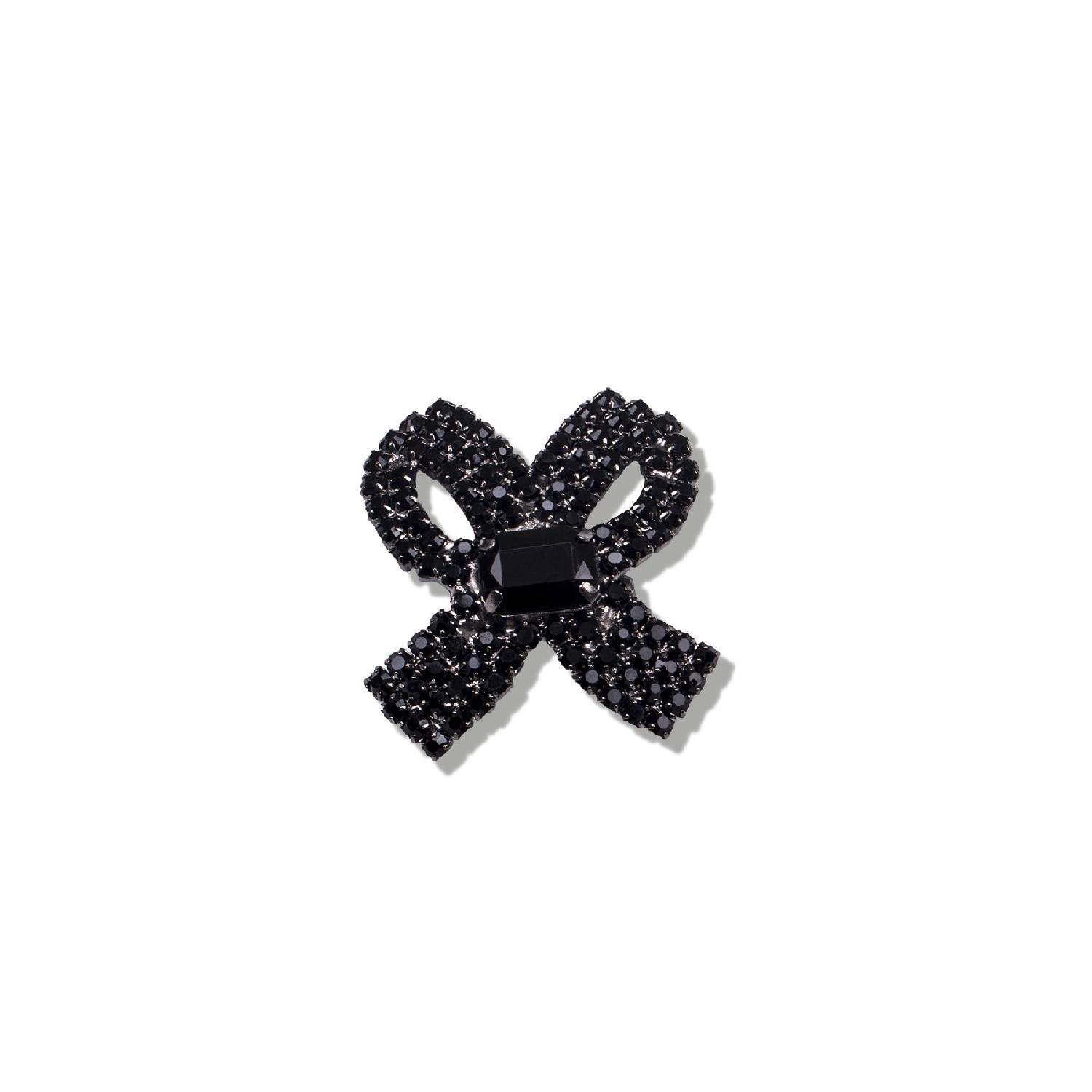 

Брошь из черного хрустального камня