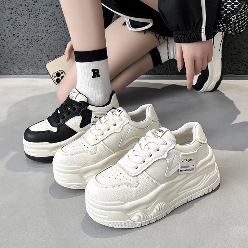 Leather women's casual shoes 2025 spring new thick-soled inner height increase white shoes thick baseplate shoes sports shoes