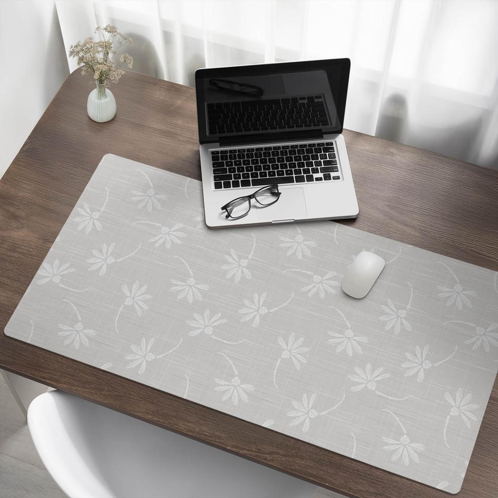 Mata Dekoracyjna Pod Laptopa Na Biurko Kwiatowy Wzór Na Tkaninie 120X60 Cm