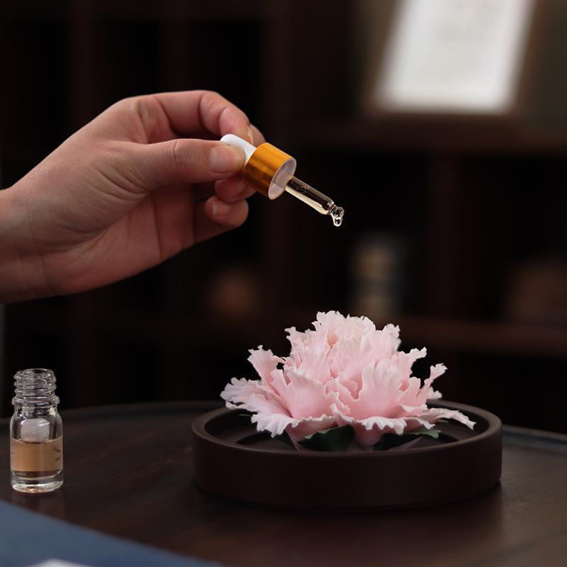 Ceramic Heritage Peony Diffuser Ornament for Car Fragrance - Women's Holiday Souvenir Gift
