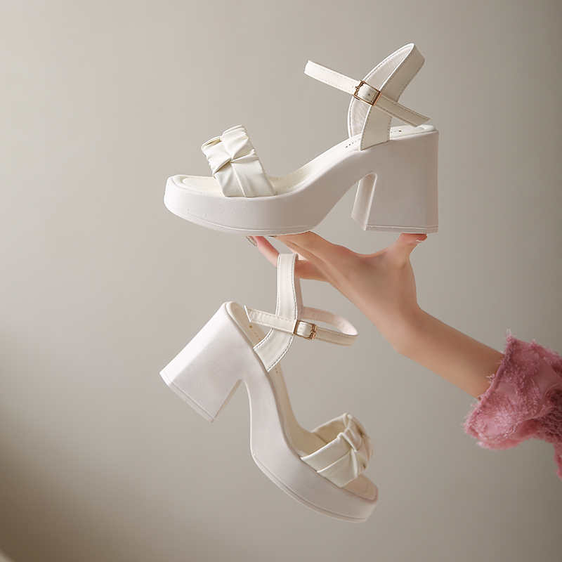 Fashion Height Increasing Flatform Soft Indoor Slippers Ladys Boots Shoes Women's Black Sandals Sneakers Sports Womenshoes Life