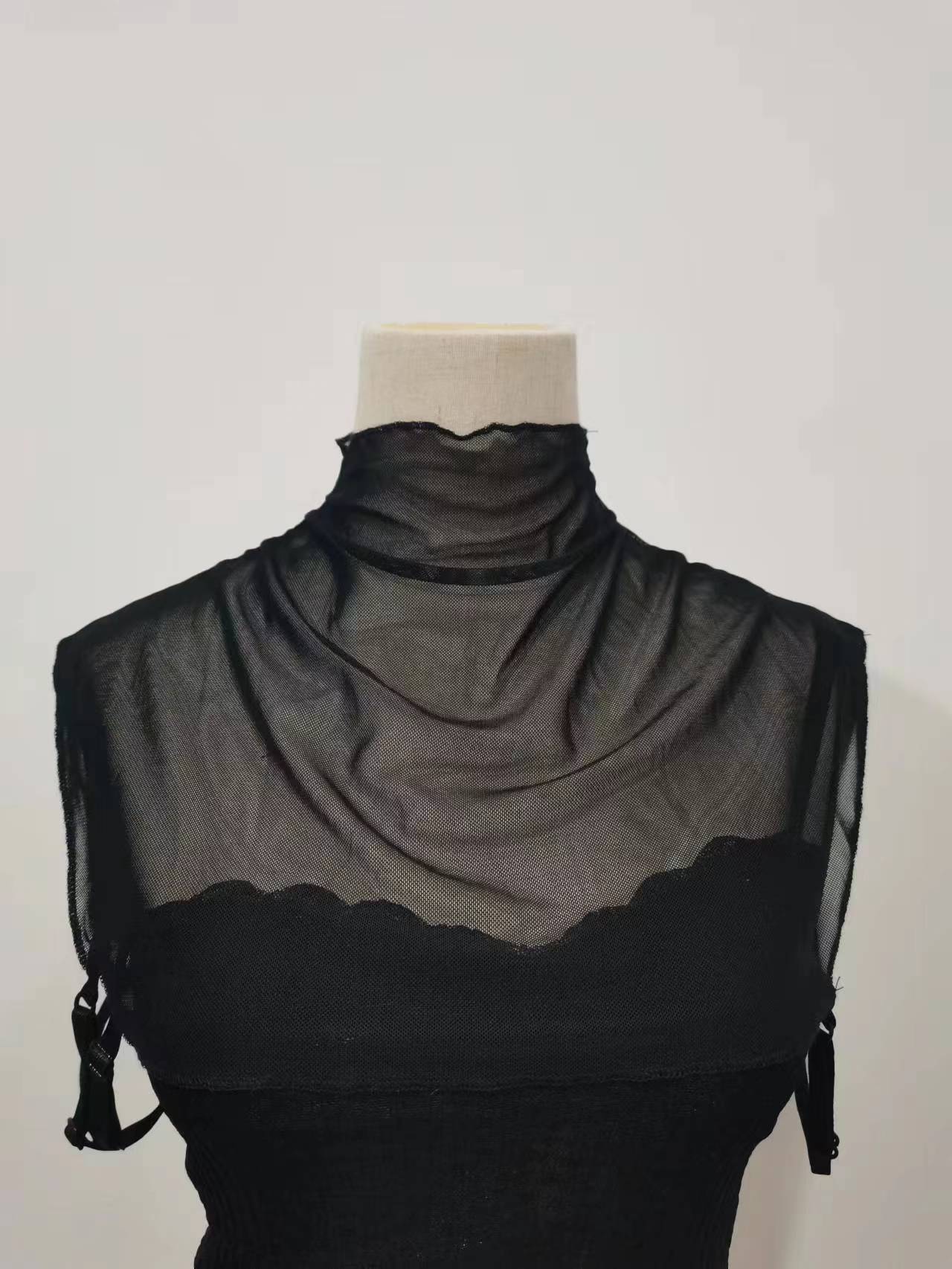 

Модный тренд Полуводолазка Сексуальная сетчатая перспектива Женственность Внутренняя нижняя часть рубашки Универсальный декоративный воротник Ложный воротник чёрный