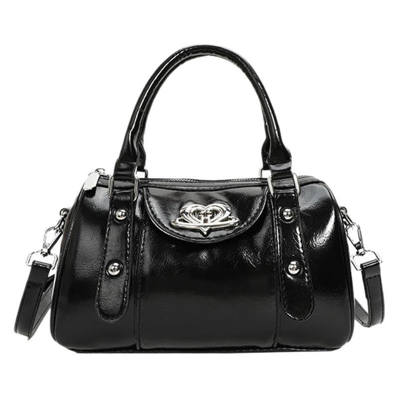 Retro small bag women's 2025 autumn and winter new portable pillow bag fashionable texture foreign style commuter messenger bag