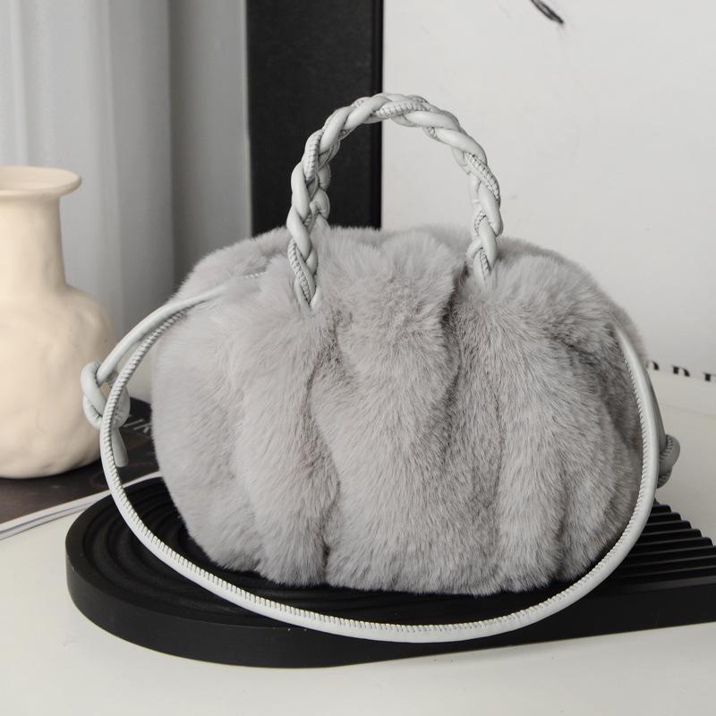 Multi Functional Furry Shoulder Bag Fashionable Women Bucket Handbag Soft Plush Crossbody Bags Fashion Fur Cloud Bags