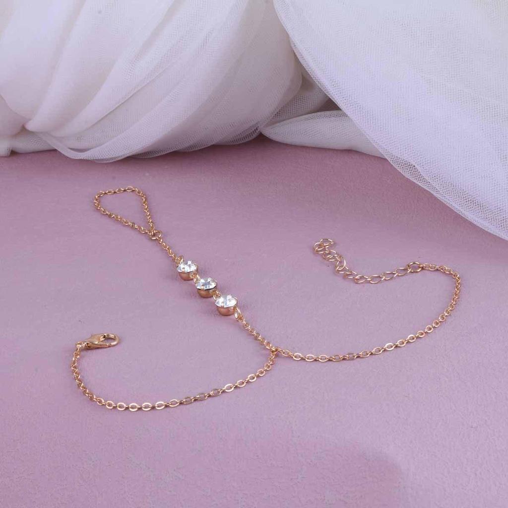 Adjustable Women's Fashion Jewelry with 3 Exquisite Diamonds - European & American Style