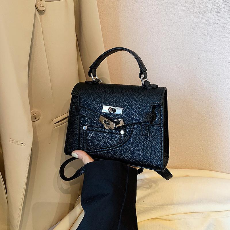 

Trendy Black Casual Aesthetic Shoulder Handbag Stylish Small Square Bag For Women