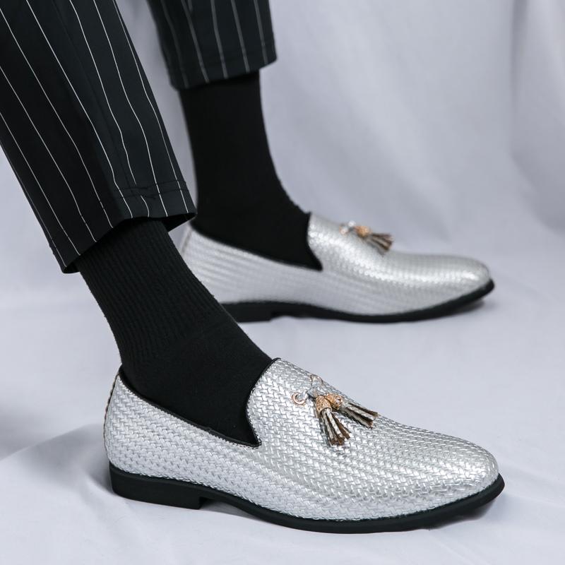 Fashion Party Shoes for Men British Loafers Pointed-toe Shiny Leather Mens Dress Business Office Shoes Men Wedding Oxfords Flats