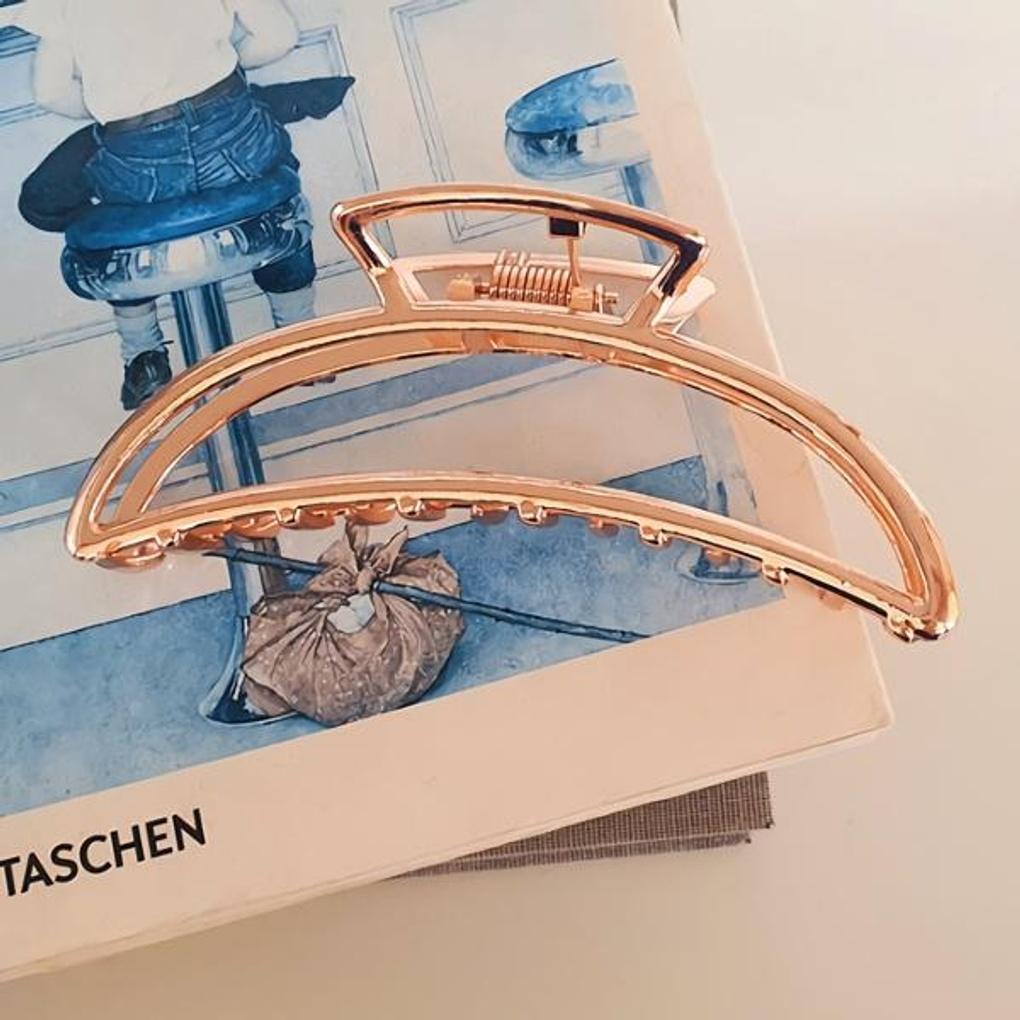 Women's Daily Hair Point Metal Crescent Hair Clip