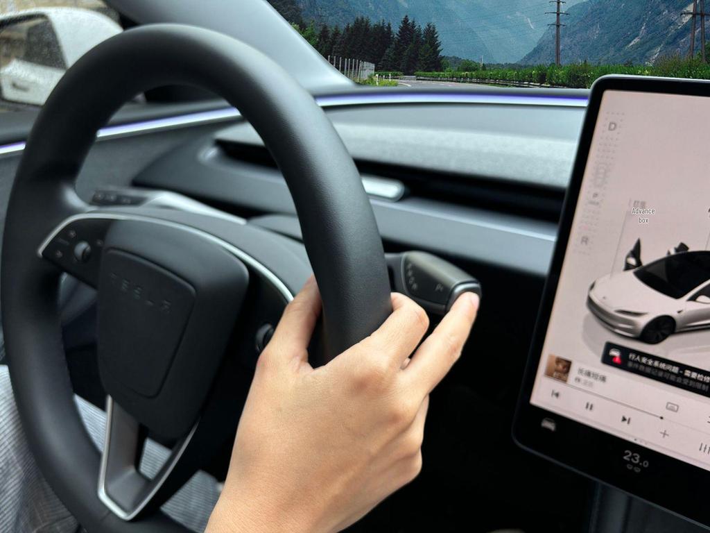 Tesla Model 3 Steering and Shift Control for Center Console – Contact Customer Service for Model X Steering Wheel