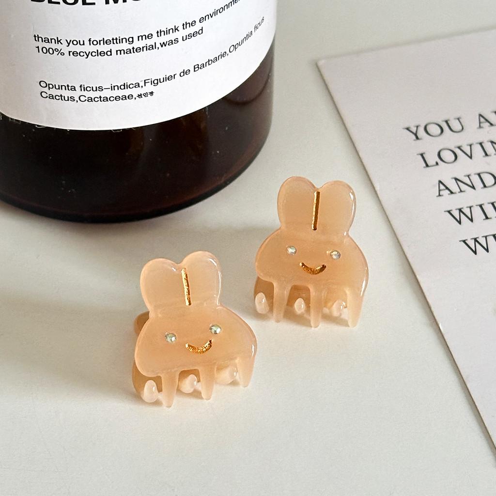 Cute Mini Rabbit Claw Clips With High-quality Rhinestones For Trendy Hair Looks Beige Pair