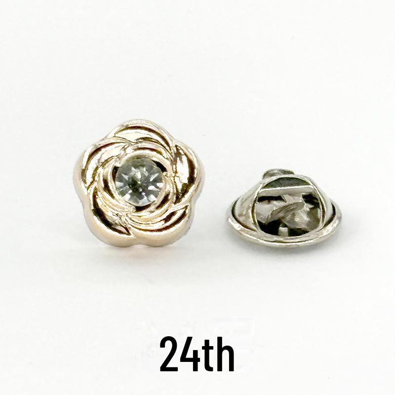 Detachable Invisible Cute Buckle for Sweaters and Shirts