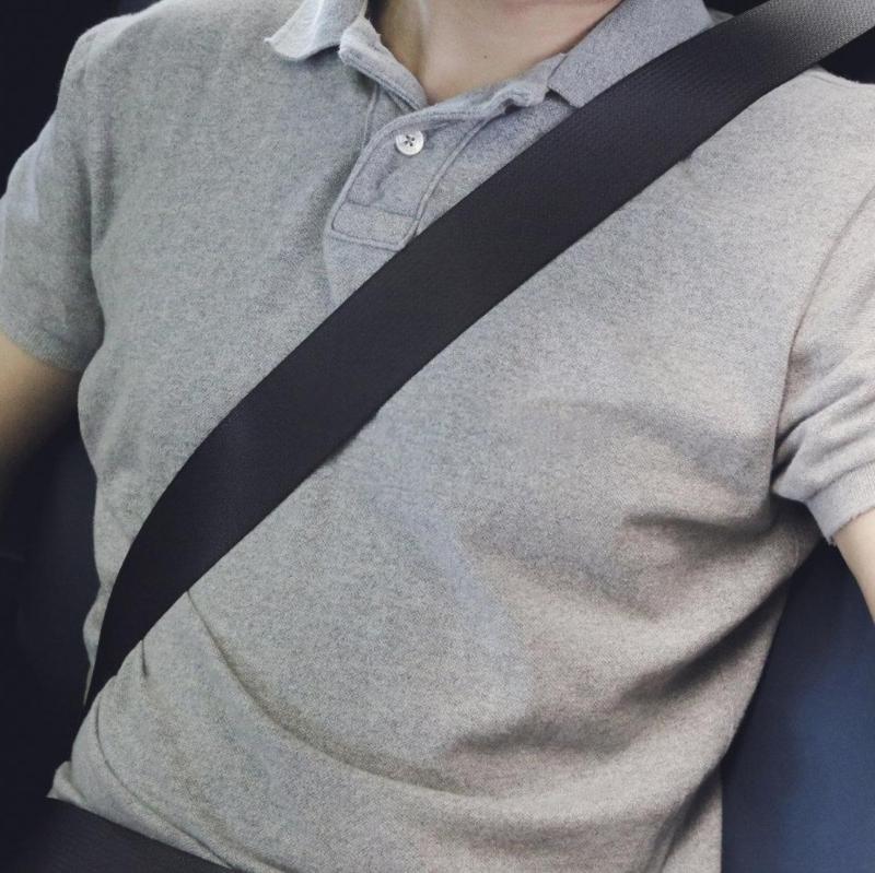 Child Safety Harness Clip Adjustable Vehicle Seat Belt Adjuster Secure Comfortable Car Seat Belt Clip for Children