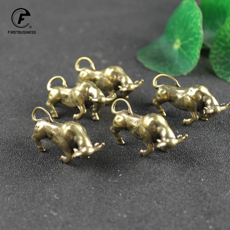 2022 NEW Brass Wall Street Bullfighting Pendant Vintage Copper Lucky Bull Keychain Charm Chinese Feng Shui Hanging Jewelry Decor