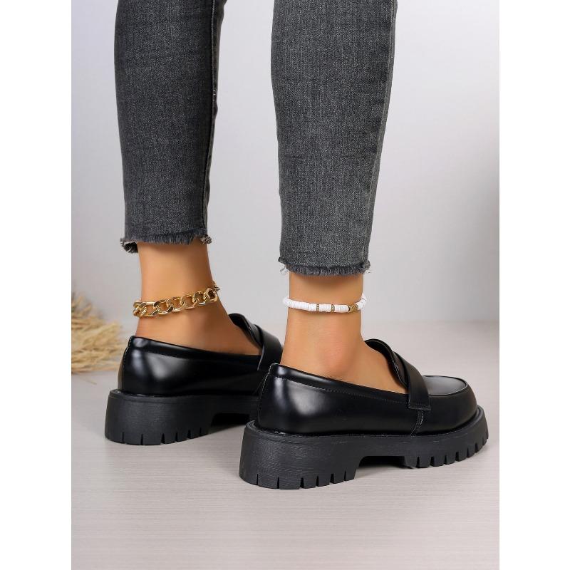 Women's Spring-Autumn Black British Style Slip-On Loafers, Thick-Soled Retro Casual Leather Footwear, Available In Large Sizes.