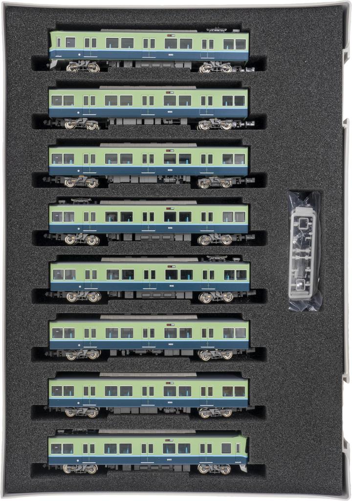 Greenmax N Gauge Keihan 9000 Series Old Paint 9001 Train Set 8 Car Set with Motor 31728 Model Train