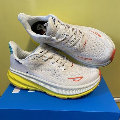 Maratonskor med Dämpning Andningsbart Nät Racing Sneakers för Utomhussporter