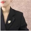Vintage Maple Leaf Pearl Brooch For Women Exquisite Plant Collar Brooches Lapel Pin Party Sweater Coat Scarf Jewelry Decor Gifts