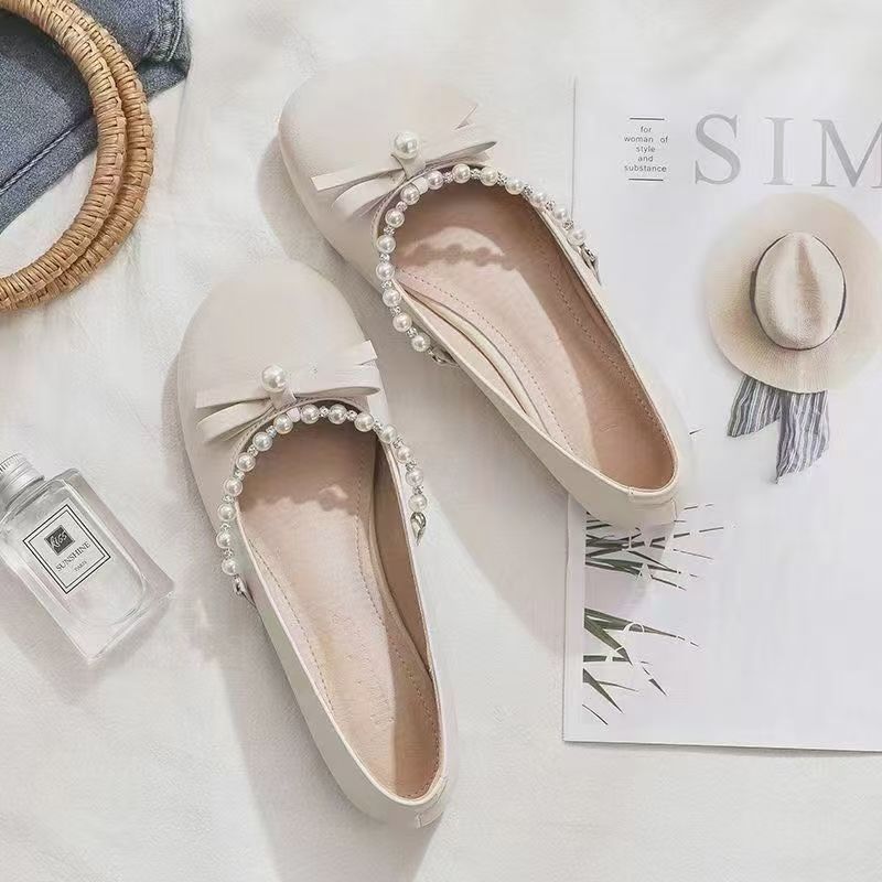French Mary Jane round head soft sole new 2025 pearl women's shoes flat single shoes women's shallow mouth shoes