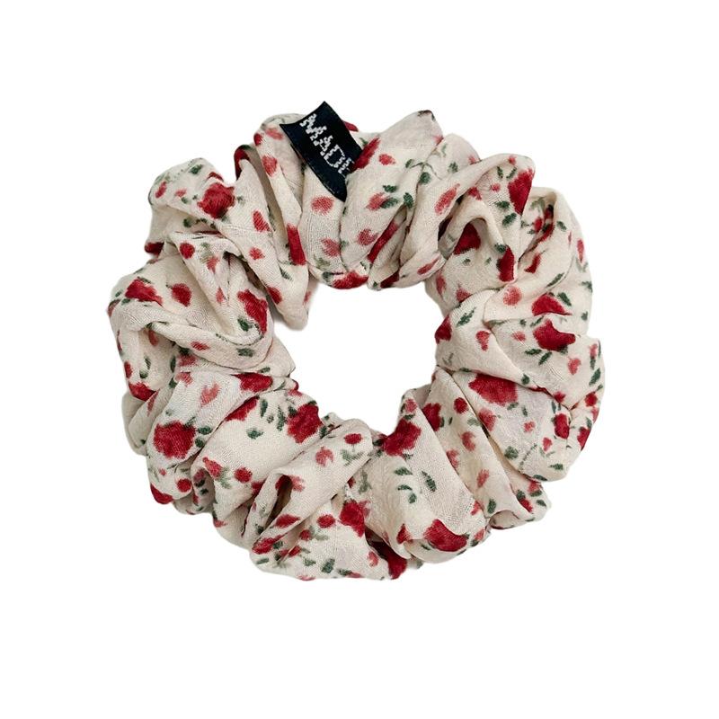 Fresh and Light Floral Fabric Hair Band for Loose Braided Hairstyle in Summer - A Stylish Ponytail Hair Accessory Made of Elastic Band.