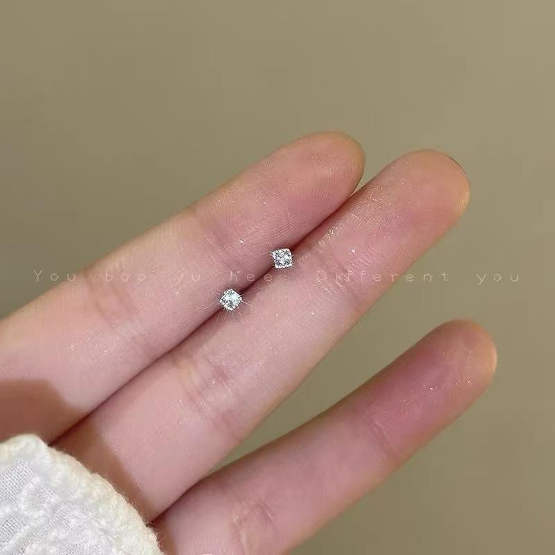 Raising Ear Holes, Small Stud Earrings for Women, Simple, Sweet, Small and Fresh Earrings, Niche Design, Versatile Earrings