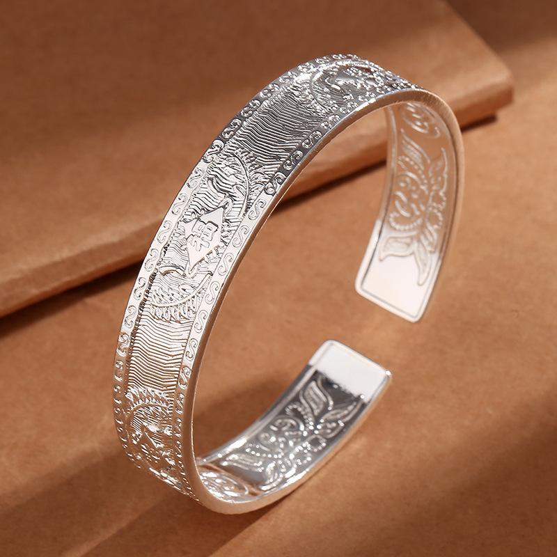 

Carlo Song Изысканный и модный ретро тайский серебряный благословенный персонаж Благоприятное открытие облака Регулируемый браслет Индивидуальность