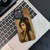 A-Amy Winehouse Singe Für iPhone 17,16,15,14,13,12,11,Pro,MAX,Plus Schwarz Stoßfest Süßigkeit Matt Hülle