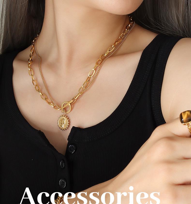 European Style 18K Gold Plated Titanium Steel Queen Portrait Double Layer Necklace