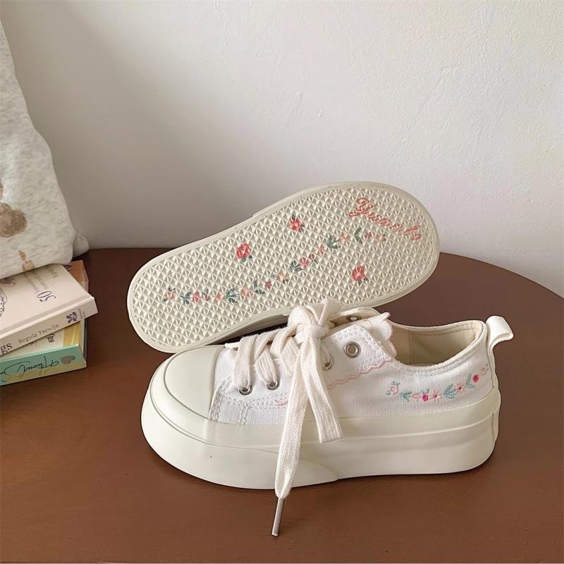 

Original Student 2025 Summer Thin Breathable Canvas Shoes Women s ins Versatile Embroidered Little White Shoes Platform Casual Shoes 35