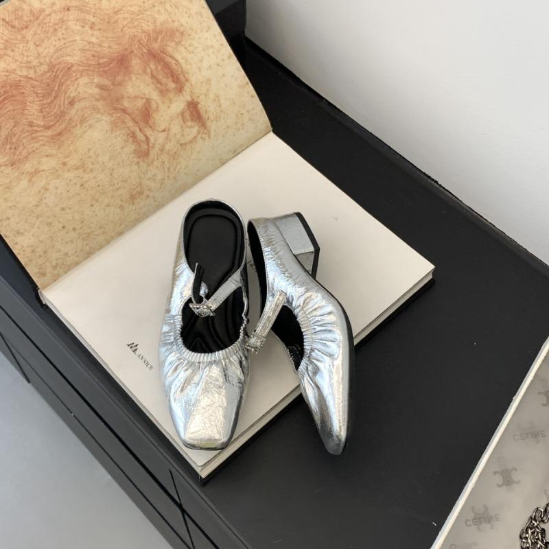 

[sheii] Please see the details~ Square head lambskin pleated bag head thick heel slippers women s half drag outer wear 40 срібний