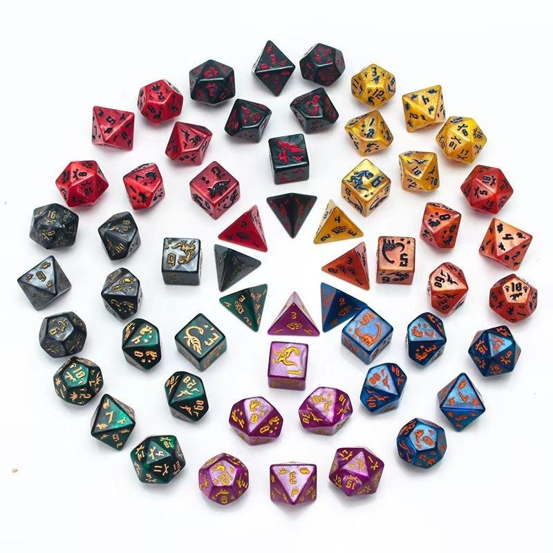 Dinosaurier Gravierte Würfel 7er Set Transparent Klar Nummerierte Würfel für Tabletop RPG Brettspiel Heimtreffen