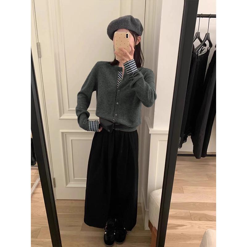 Fake two-piece button-knitted jacket women's spring plaid splicing sweater casual lazy top cardigan