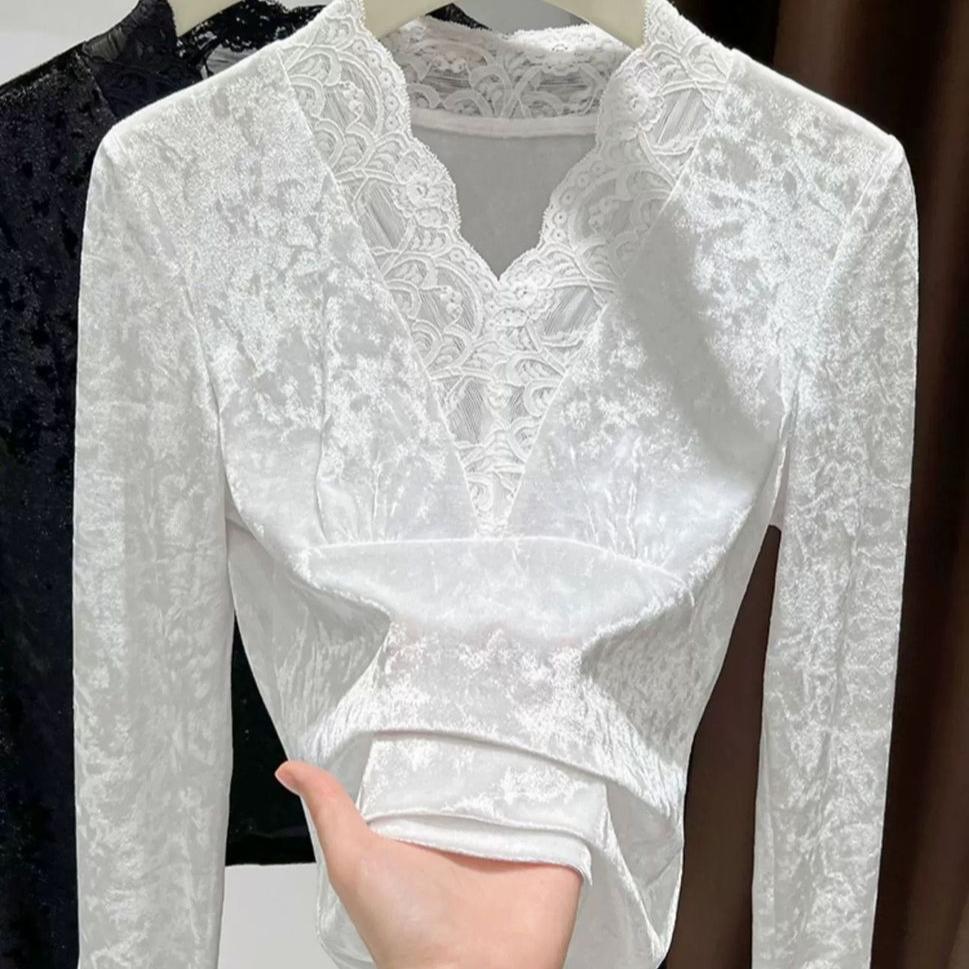 Women's Velvet Base Shirt  Autumn/Winter  Lace V-Neck  Slim Fit Stretch Pullover Velvet T-Shirt