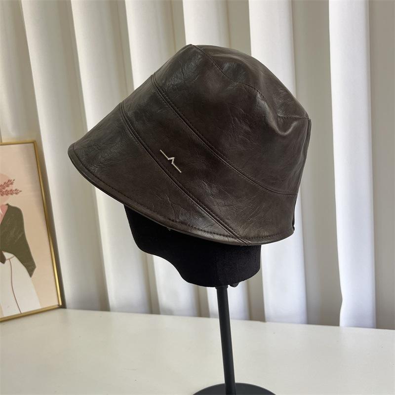 

Металлическая маленькая стандартная шляпа рыбака из ПУ кожи, детская весенне-осенняя дорожная, подчеркивает маленькое лицо, универсальная однотонная шляпа-ведро M（56-58cm） темно-коричневого