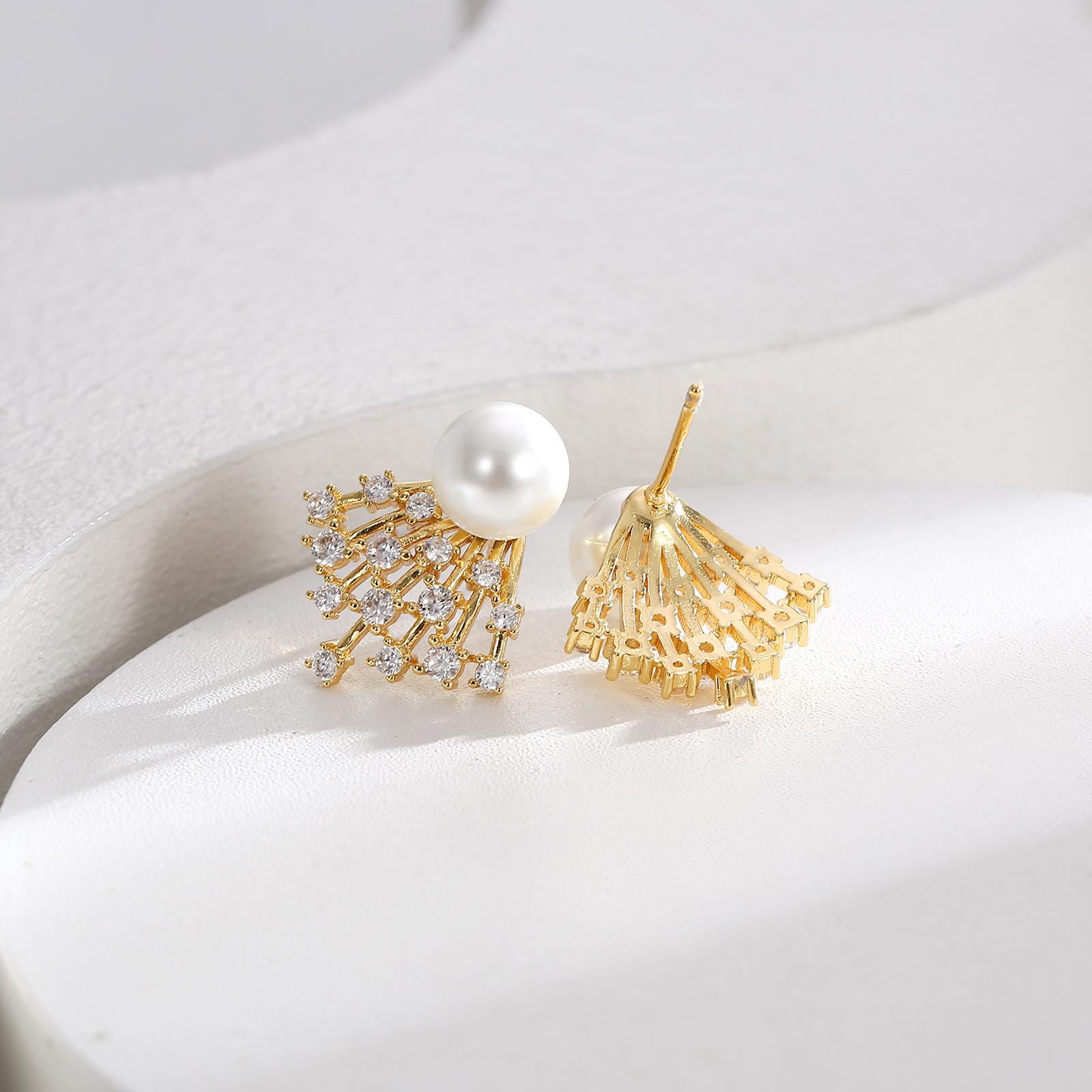 Simple zircon pearl stud earrings, personalized fringed high-end earrings design earrings