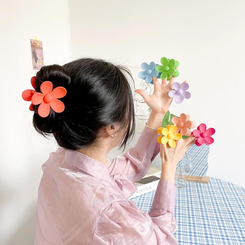 Zuruon Vivid Women s Flower Hair Casual Hair Clip hot pink