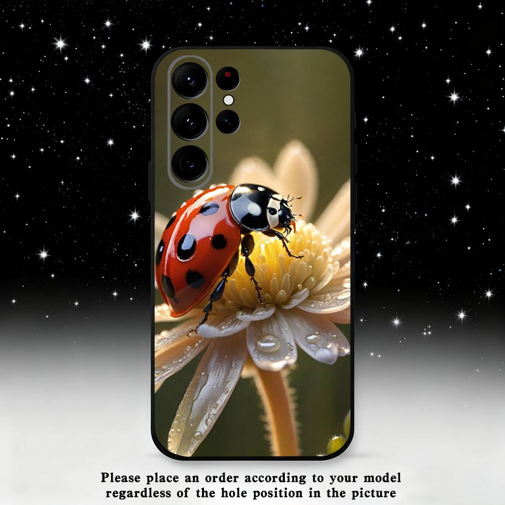 Eautiful Insects Ladybugs Phone Case For Samsung S 25,24,23,22,30,21,10,9,Ultra,Plus,Lite,FE,4,5 G Black Soft Case