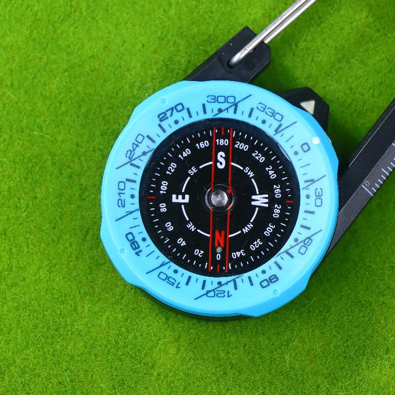 1Pc Luminous Compass Keychain Carabiner Portable Abs Material Directional Guide Sports Off-Road For Hiking Camping